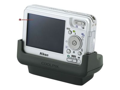 ���U��j NIKON Coolpix-S1 �j��