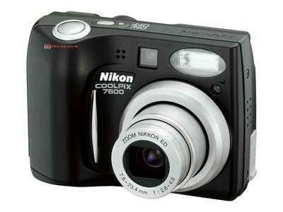 ���U��j NIKON Coolpix-7600  �j��