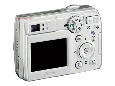 ���U��j NIKON Coolpix-7600  �j��