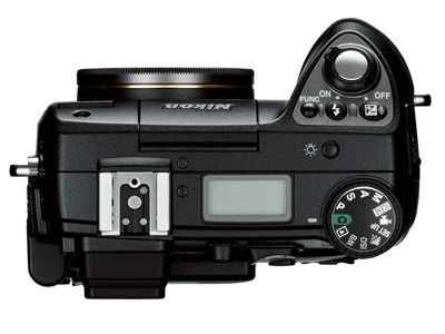 ���U��j NIKON Coolpix-8400 �j��