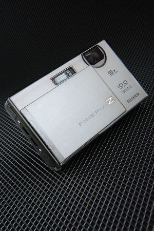 ���U��j FUJIFILM FinePix-Z200fb ���~�Ӥ�