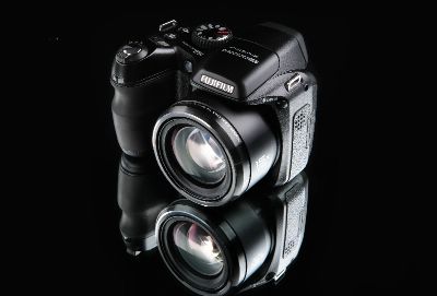 ���U��j FUJIFILM Finepix-S2000HD ���~�Ӥ�